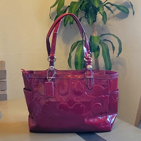 COACH red signature embossed leather satchel bag - Picture 1 of 11